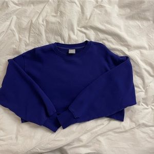 TNA cropped boyfriend crew neck SIZE SMALL